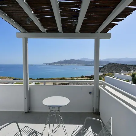 Ariti's 1 - Naxos Willa *