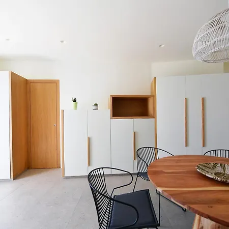 فيلة Ariti's 1 - Naxos ستيليدا